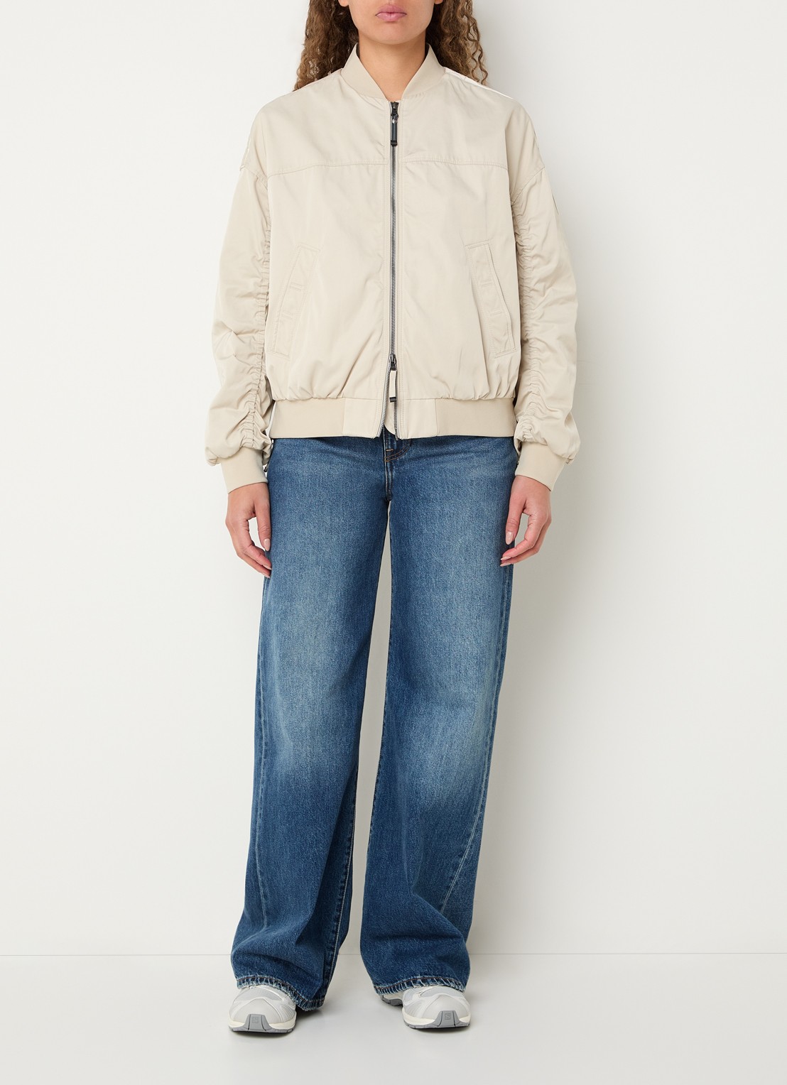 Parajumpers Kathryn bomberjack met steekzakken - voorkant 4 beige