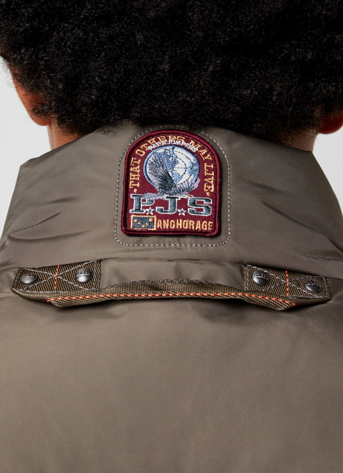 Parajumpers Kobuk bodywarmer met donsvulling - detail 4 bronsgroen