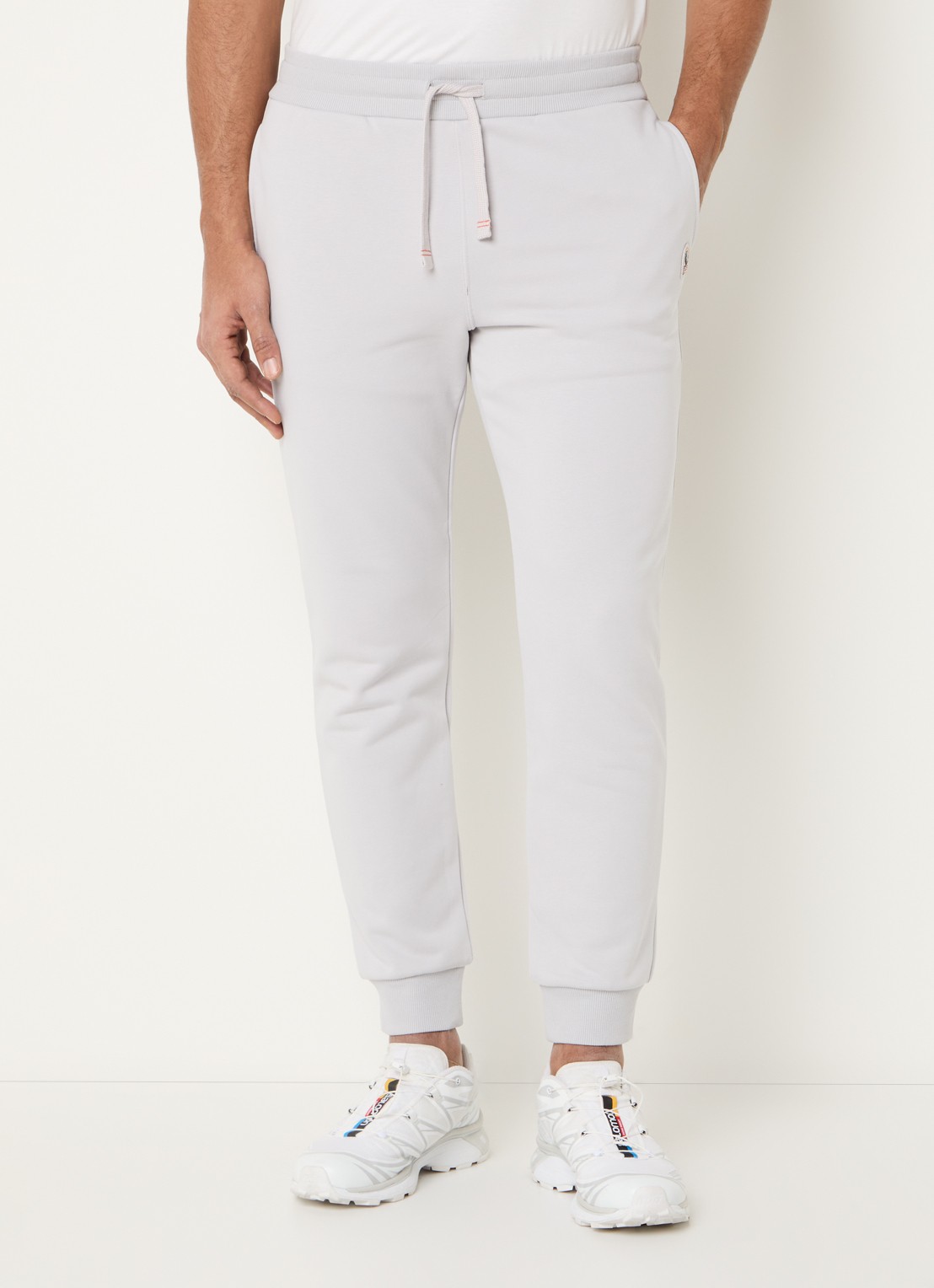 Parajumpers Makalu tapered fit joggingbroek met logo - detail 2 lichtgrijs