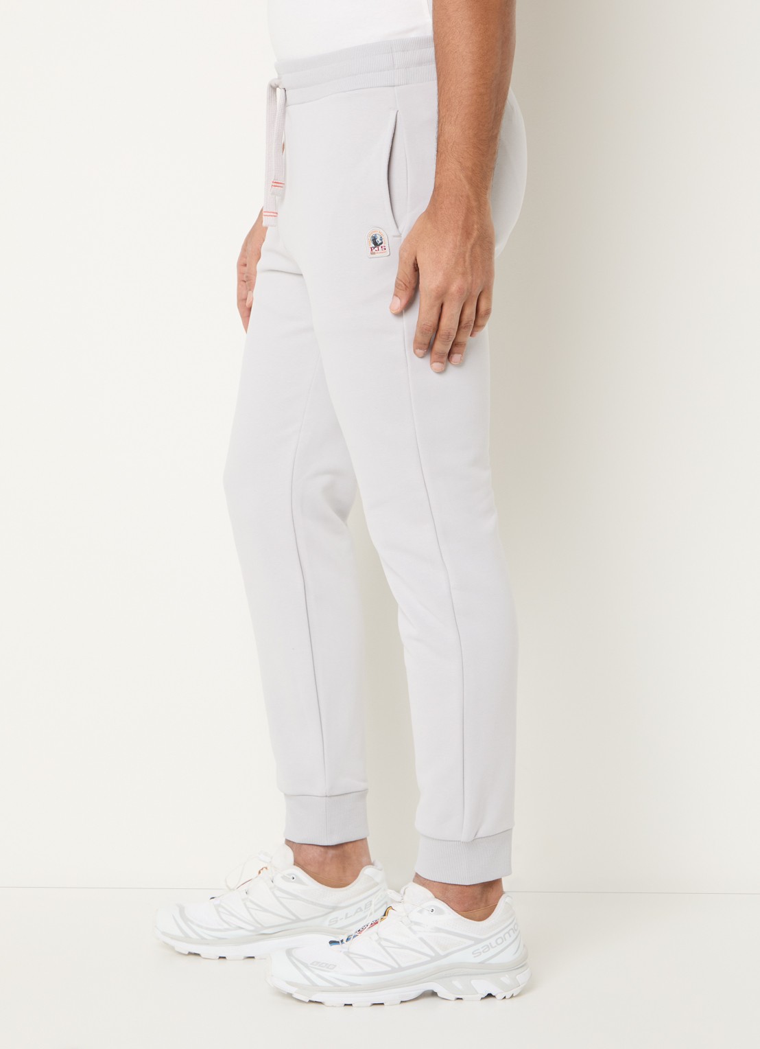 Parajumpers Makalu tapered fit joggingbroek met logo - detail 3 lichtgrijs