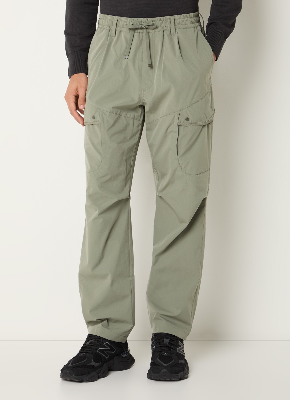 Parajumpers Mallaig straight fit cargobroek met steekzakken - detail 2 lichtgroen