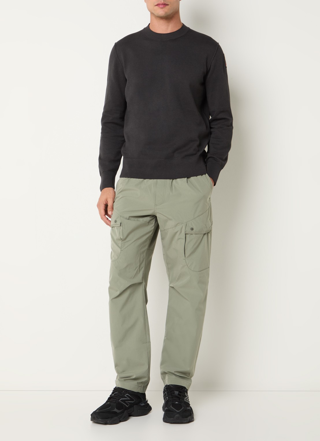 Parajumpers Mallaig straight fit cargobroek met steekzakken - voorkant 5 lichtgroen