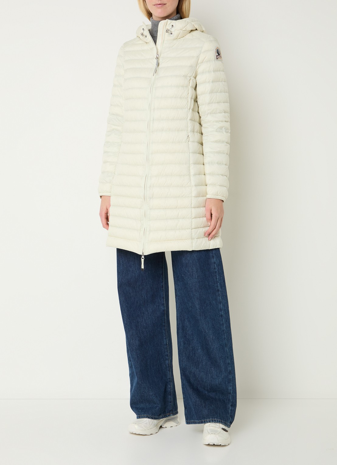 Parajumpers Meredith puffer jas met donsvulling en capuchon - voorkant 3 creme