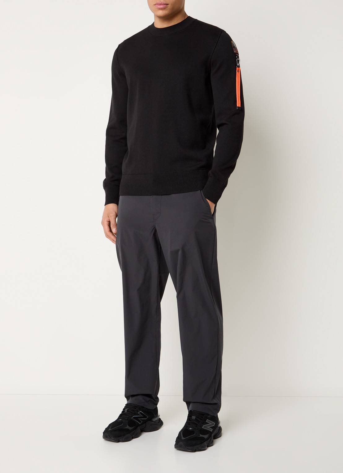 Parajumpers Mochrum straight fit broek met steekzakken - voorkant 3 antraciet
