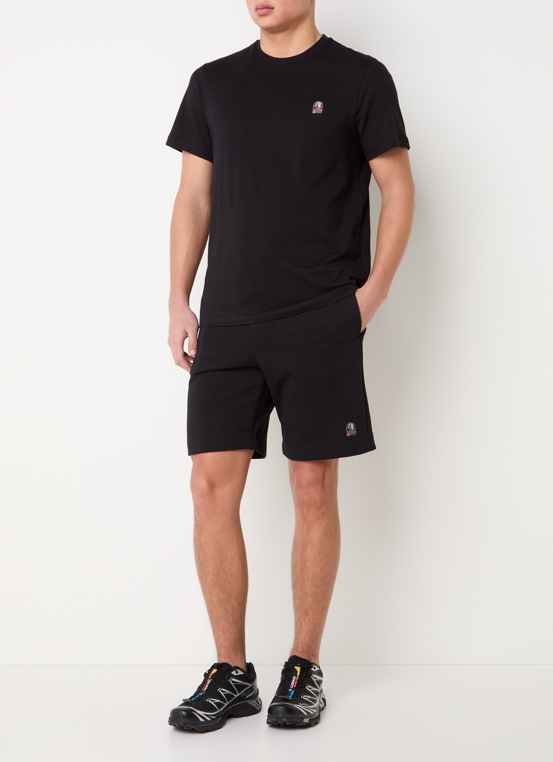 Parajumpers Patch T-shirt met logoborduring - voorkant 2 zwart