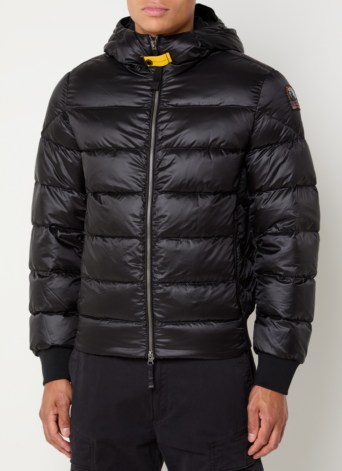 Parajumpers Pharrell puffer jack met capuchon en logo - detail 2 zwart