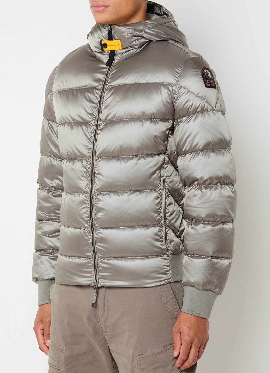 Parajumpers Pharrell puffer jack met capuchon en logo - detail 3 grijs
