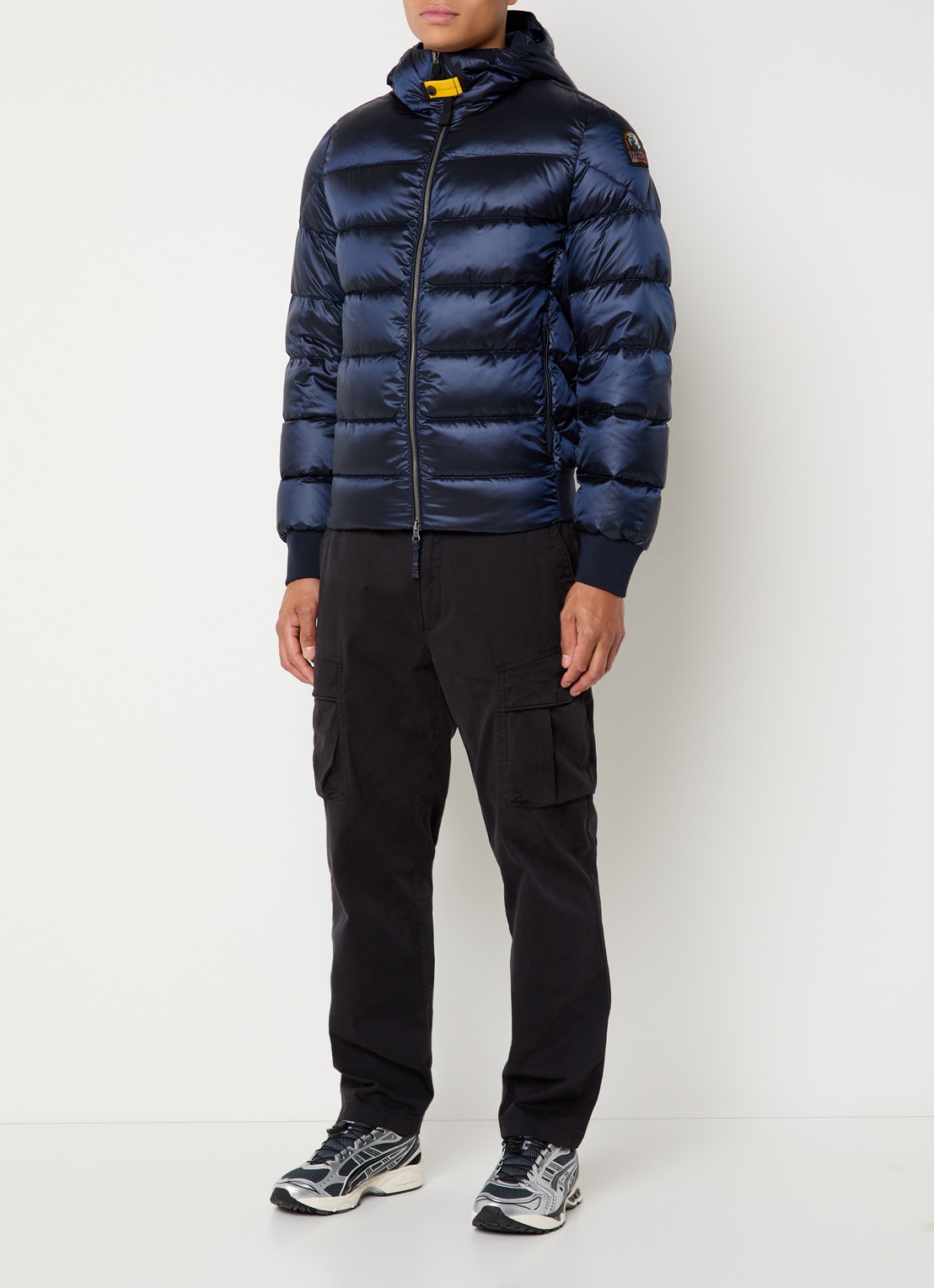Parajumpers Pharrell puffer jack met capuchon en logo - voorkant 2 donkerblauw