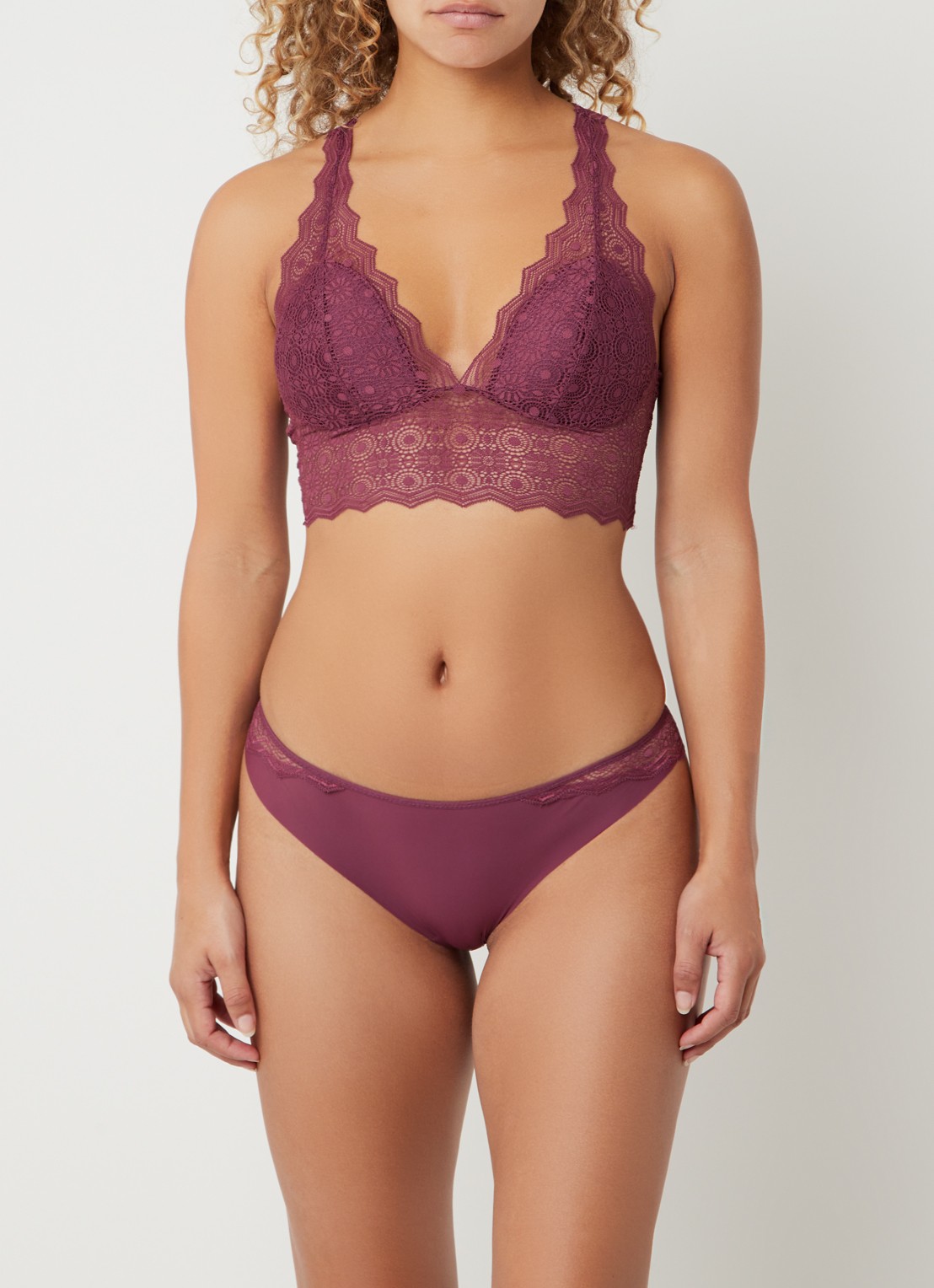 Passionata Georgia bralette van kant - voorkant 3 aubergine