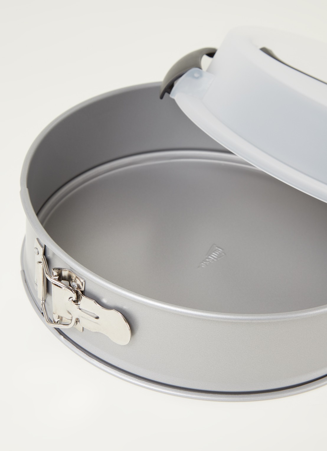 Patisse Springvorm met draagdeksel 24 cm - detail zilver