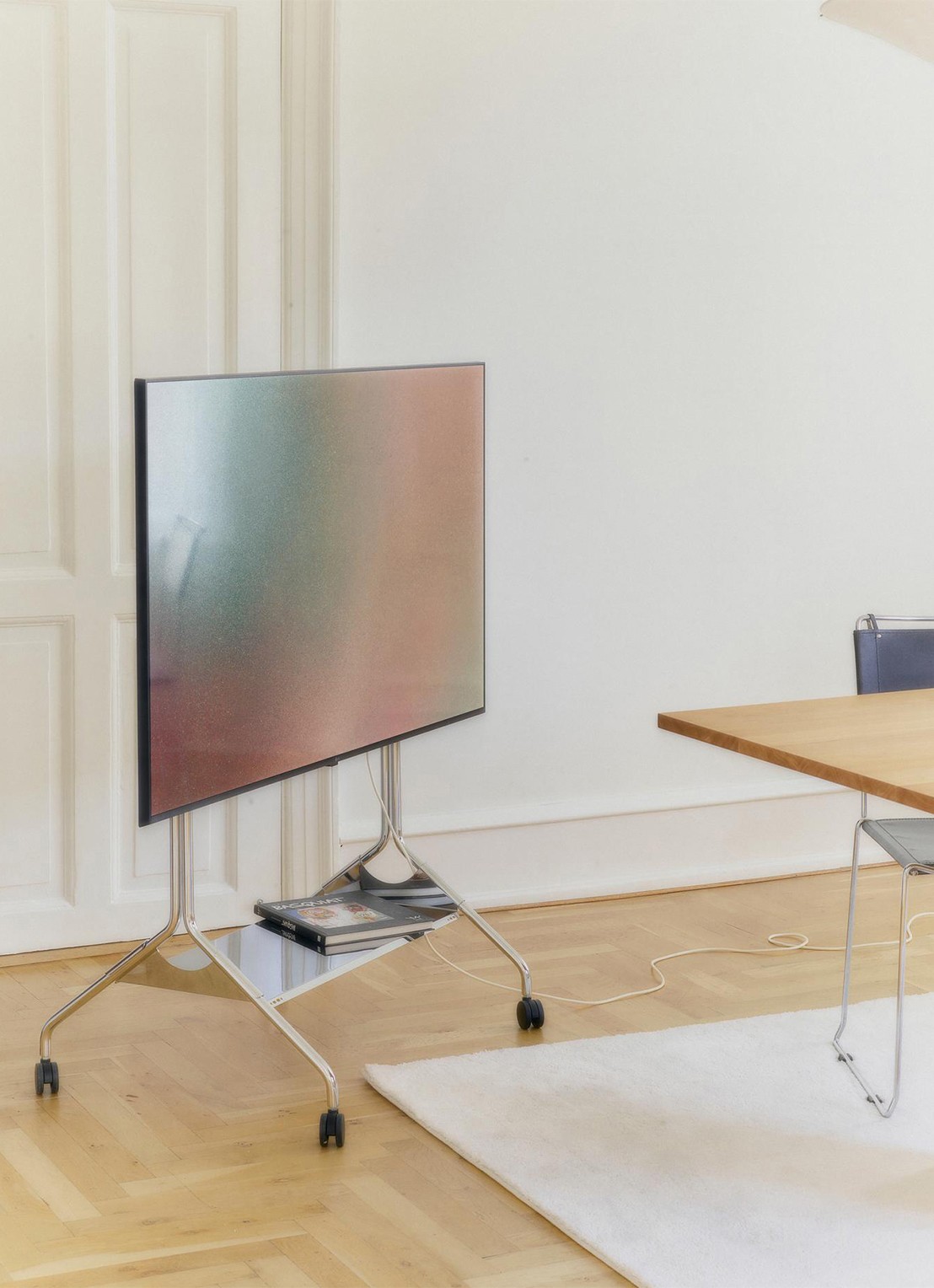 Pedestal Moon Rollin' TV standaard 121 cm - detail 6 zilver