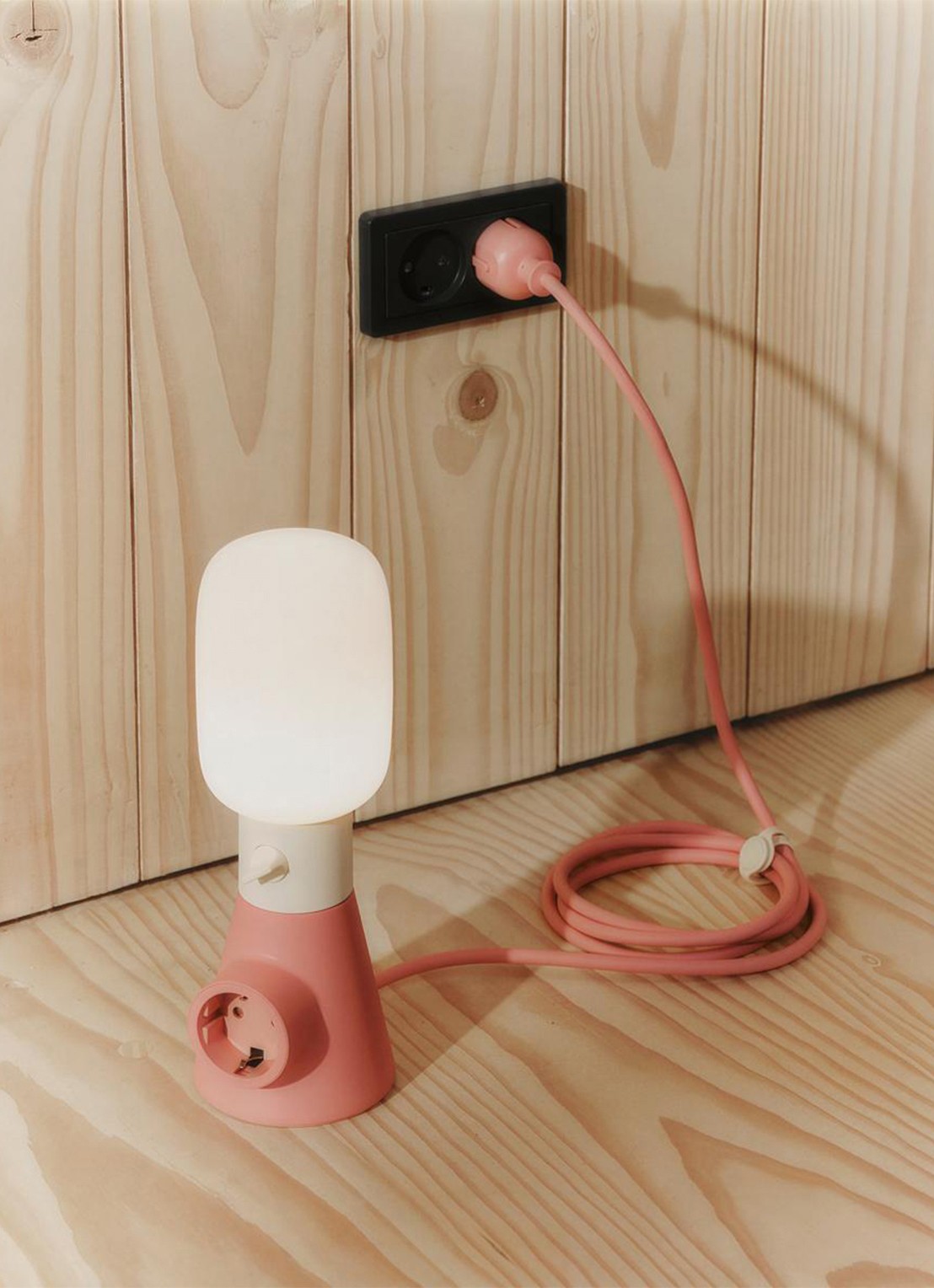 Pedestal Plug-in vloerlamp - detail 5 ivoor