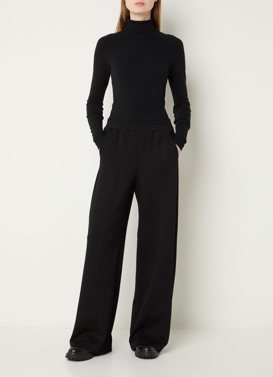 Pennyblack Attilia high waist wide fit broek met persplooi - voorkant 3 zwart