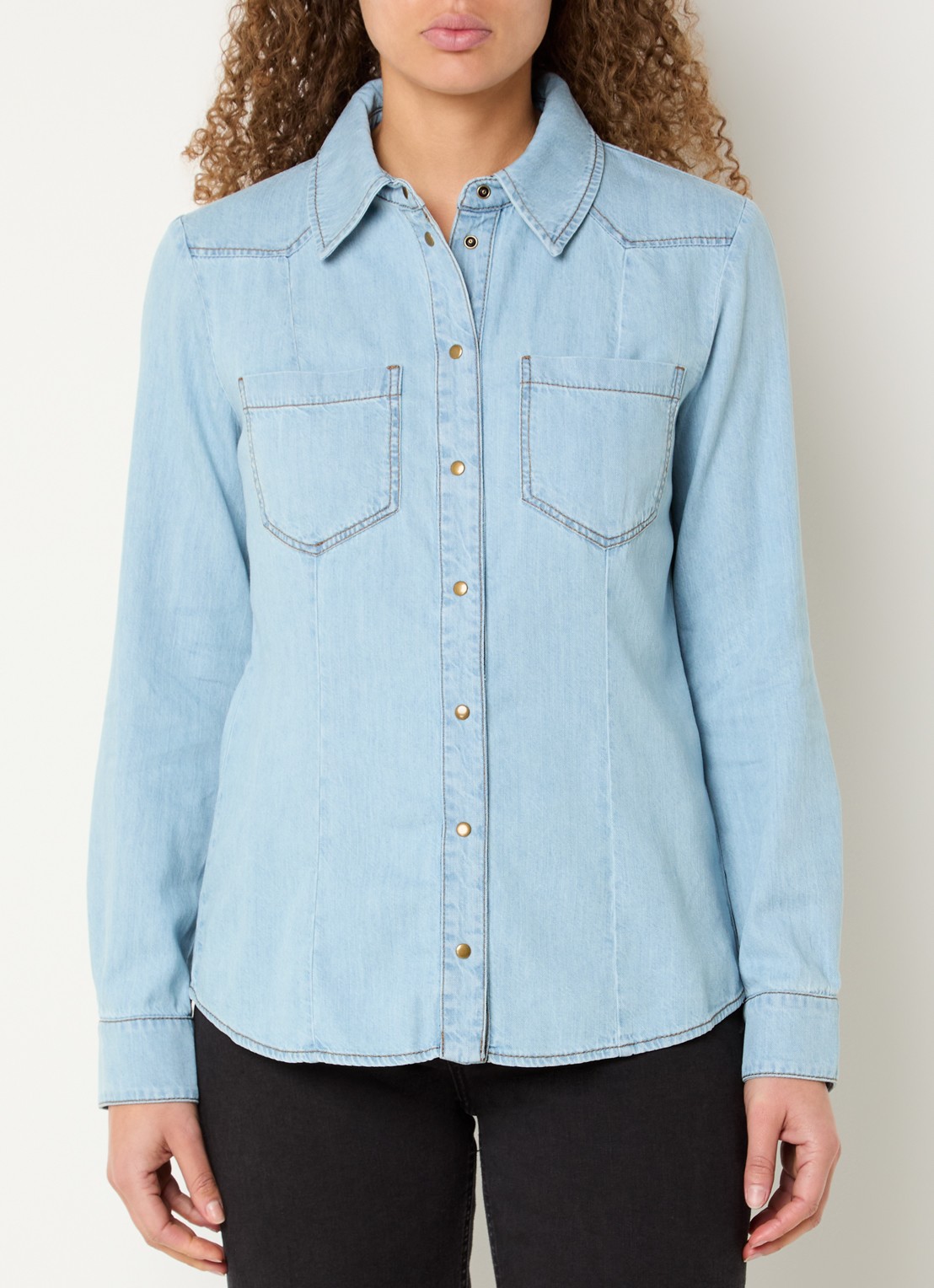 Pennyblack Blouse van denim met borstzak - detail 4 lichtblauw