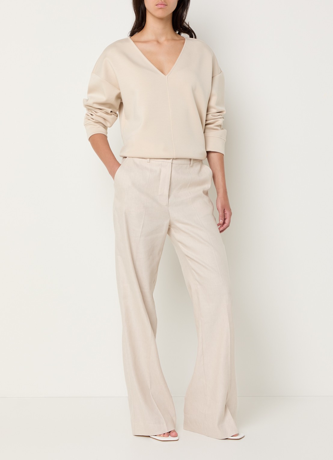 Pennyblack Top met V-hals - voorkant 2 beige