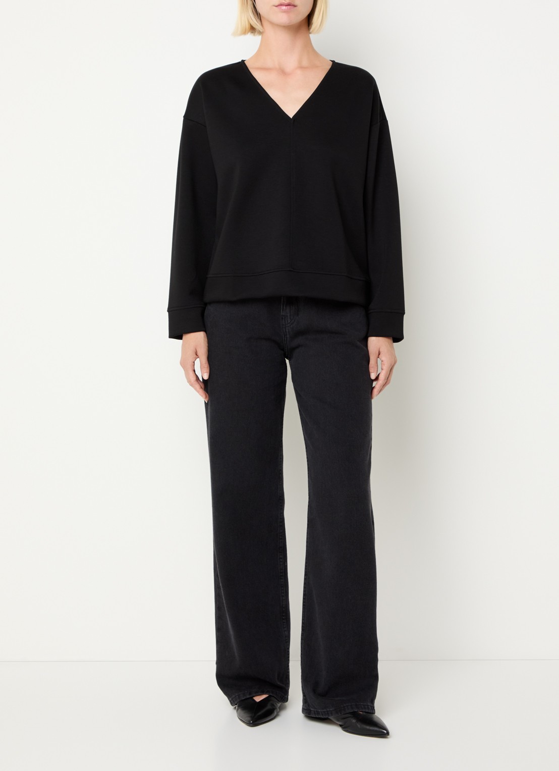 Pennyblack Top met V-hals - voorkant 4 zwart