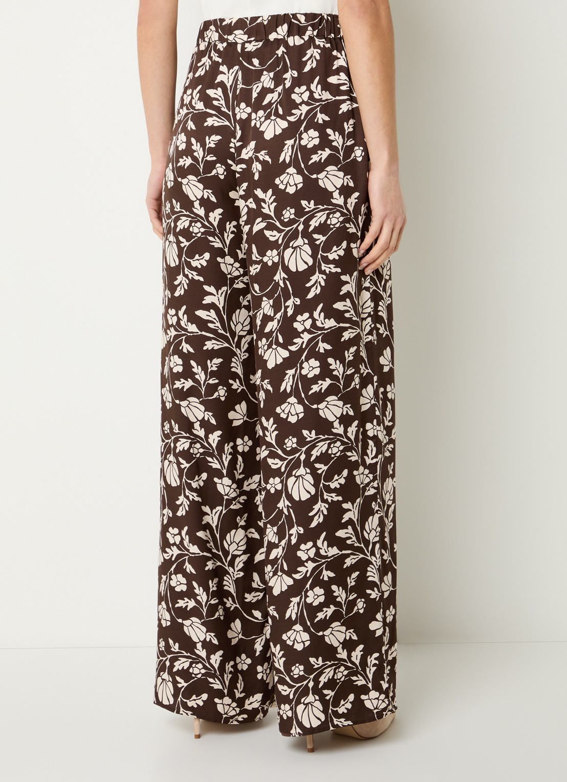 Pennyblack Utilita high waist wide fit broek van satijn met print  - achterkant 4 bruin
