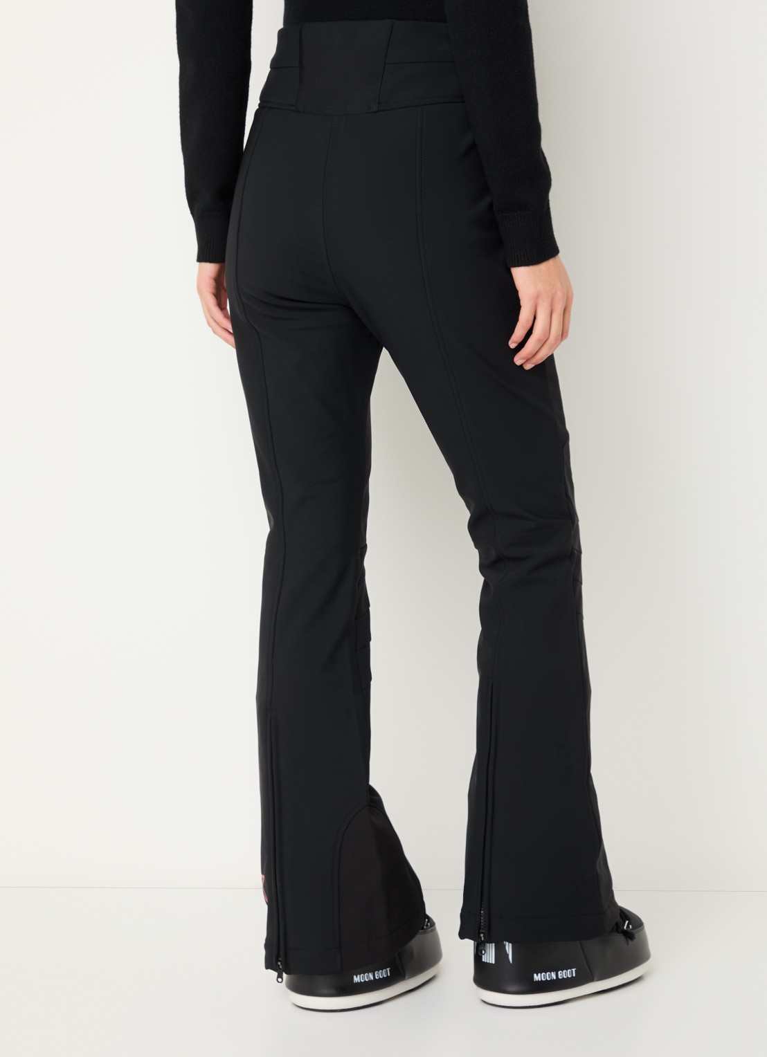 Perfect Moment Aurora high waist flared fit skibroek met ritszakken - achterkant 7 zwart