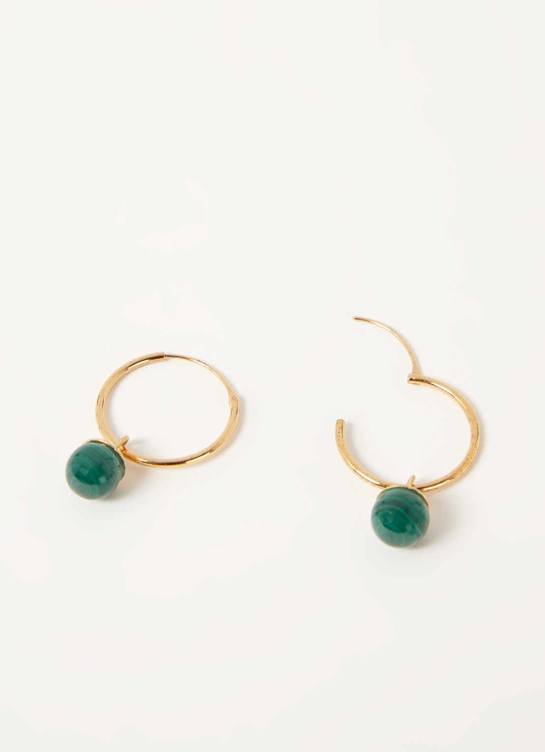 Pernille Corydon Malachite oorringen met edelsteen - detail 3 goud