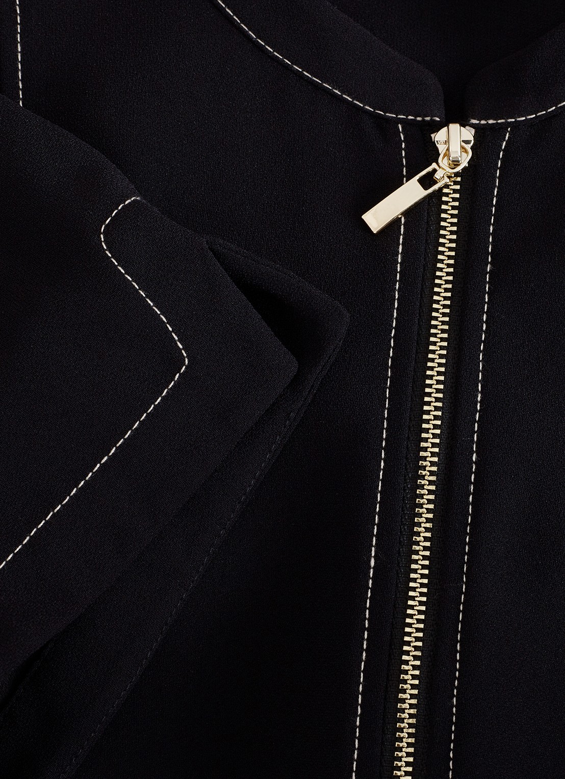 Phase Eight Alix wide fit jumpsuit met strikceintuur - detail 8 zwart