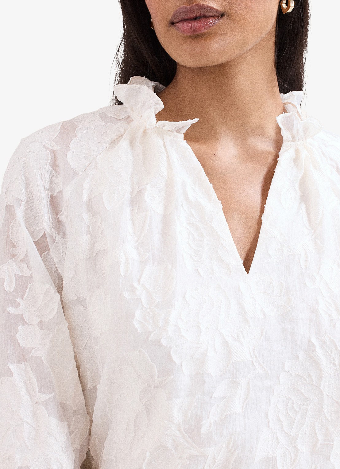 Phase Eight Amal blouse met bloemenprint - detail 3 gebroken wit