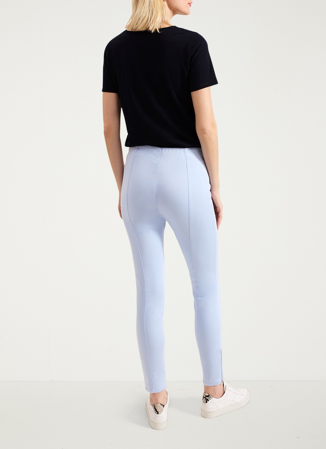 Phase Eight Amina high waist cropped skinny fit broek met ritssluiting - achterkant lichtblauw