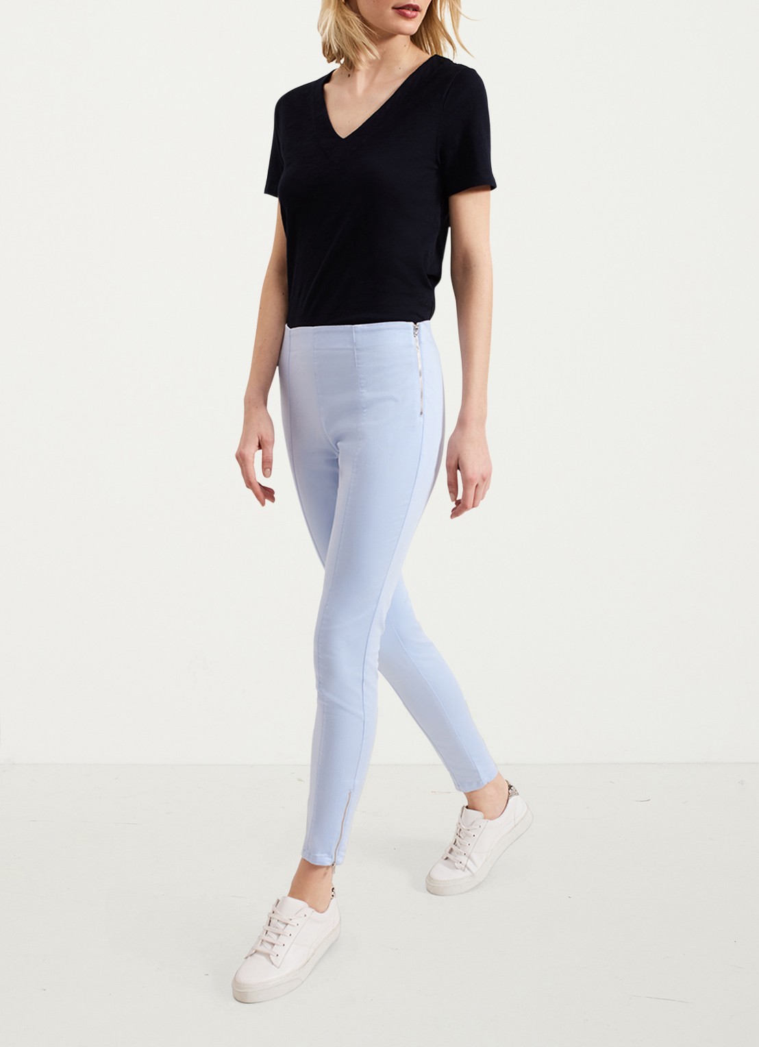 Phase Eight Amina high waist cropped skinny fit broek met ritssluiting - voorkant 3 lichtblauw
