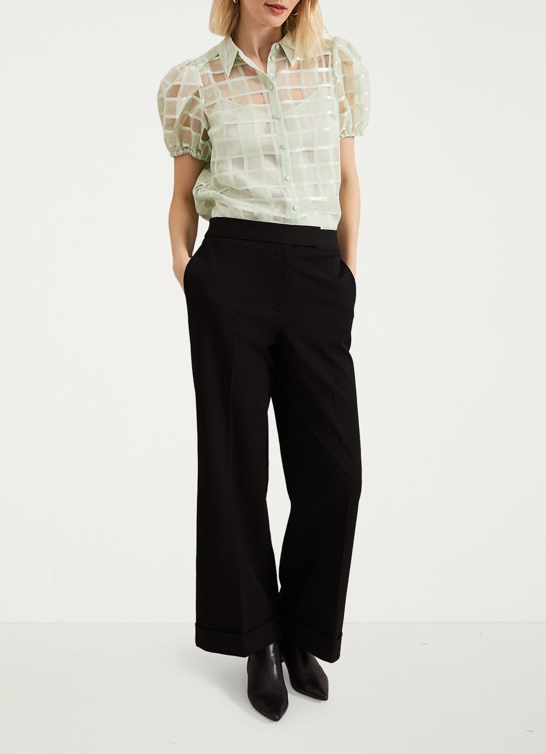Phase Eight Angie semi-transparante blouse met ruitdessin - voorkant 8 lindegroen