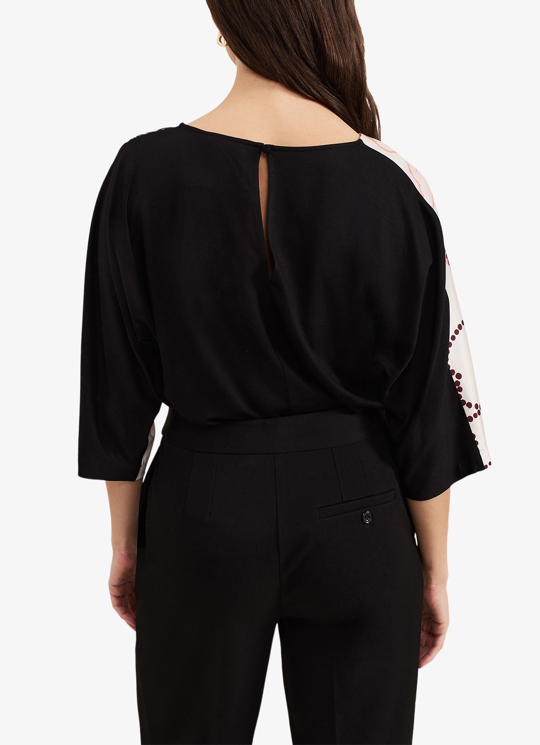 Phase Eight Antonia top met bloemenprint - achterkant 7 zwart