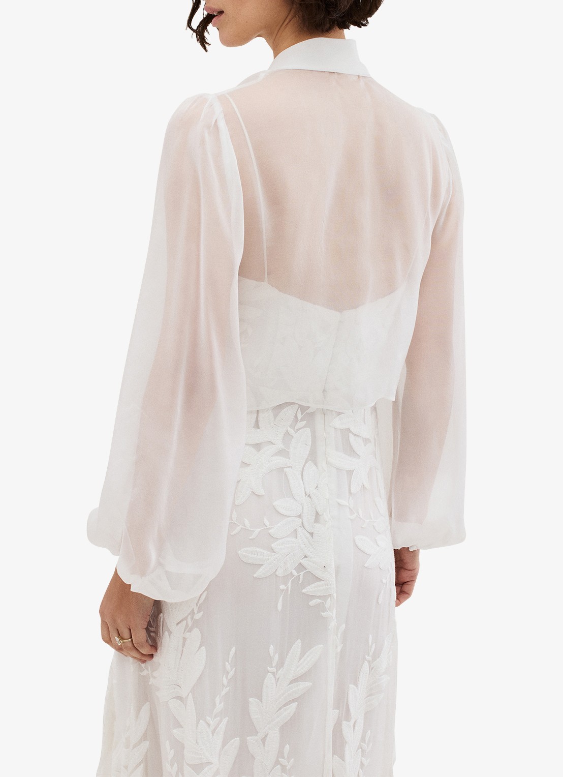 Phase Eight Arabella semi-transparant bolero van zijde - achterkant 6 gebroken wit