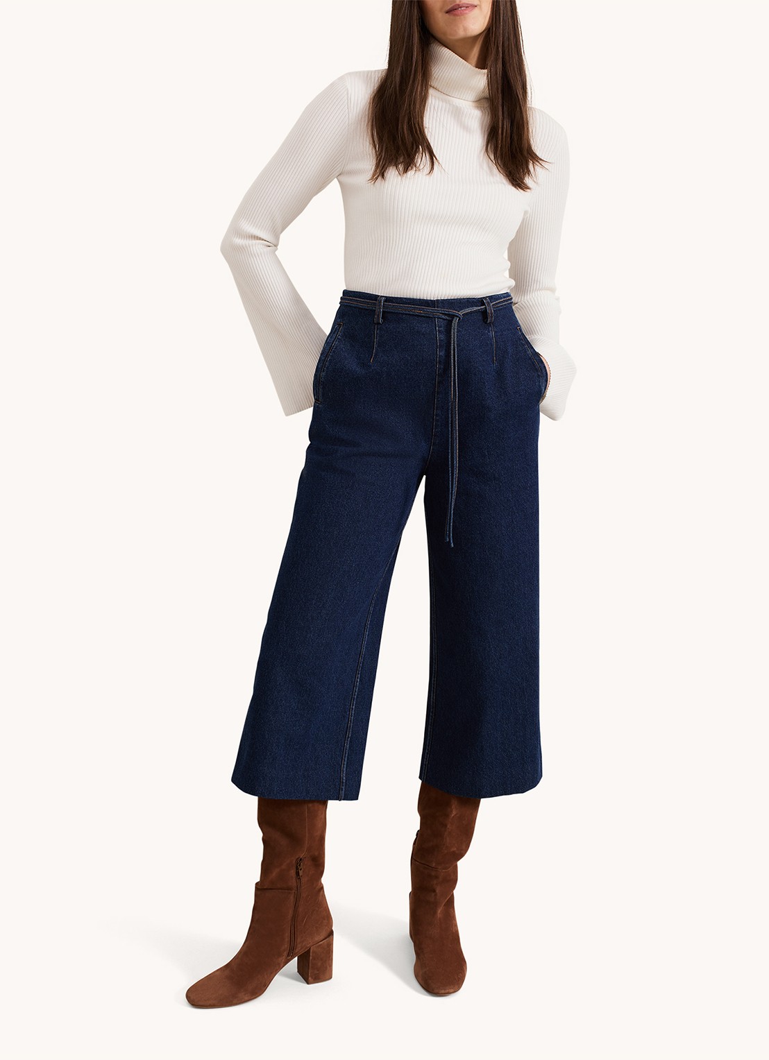 Phase Eight Aubrielle high waist wide fit cullote met donkere wassing - voorkant 8 denim