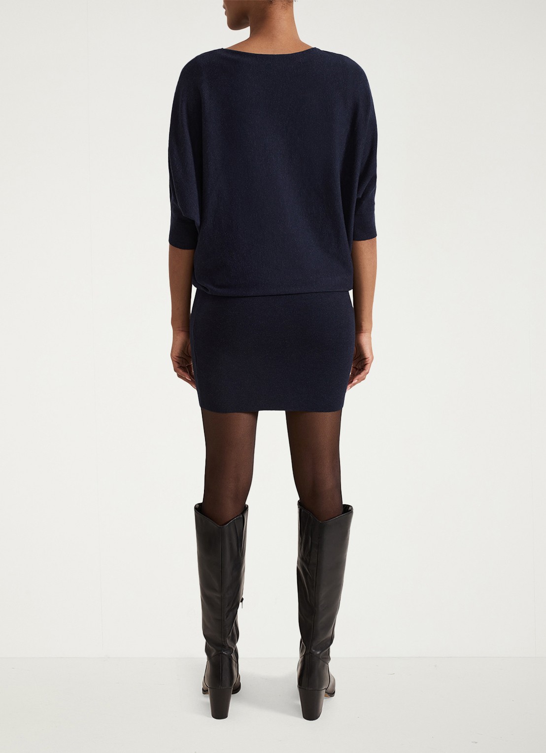 Phase Eight Becca mini jurk met vleermuismouwen  - achterkant 9 donkerblauw