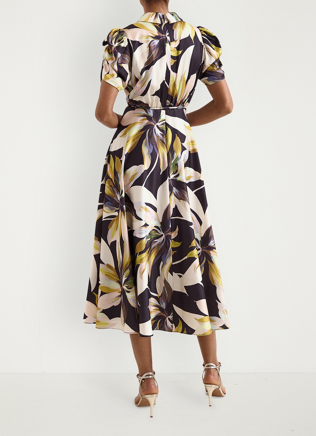 Phase Eight Bella midi blouse jurk met bloememprint - achterkant 8 zwart