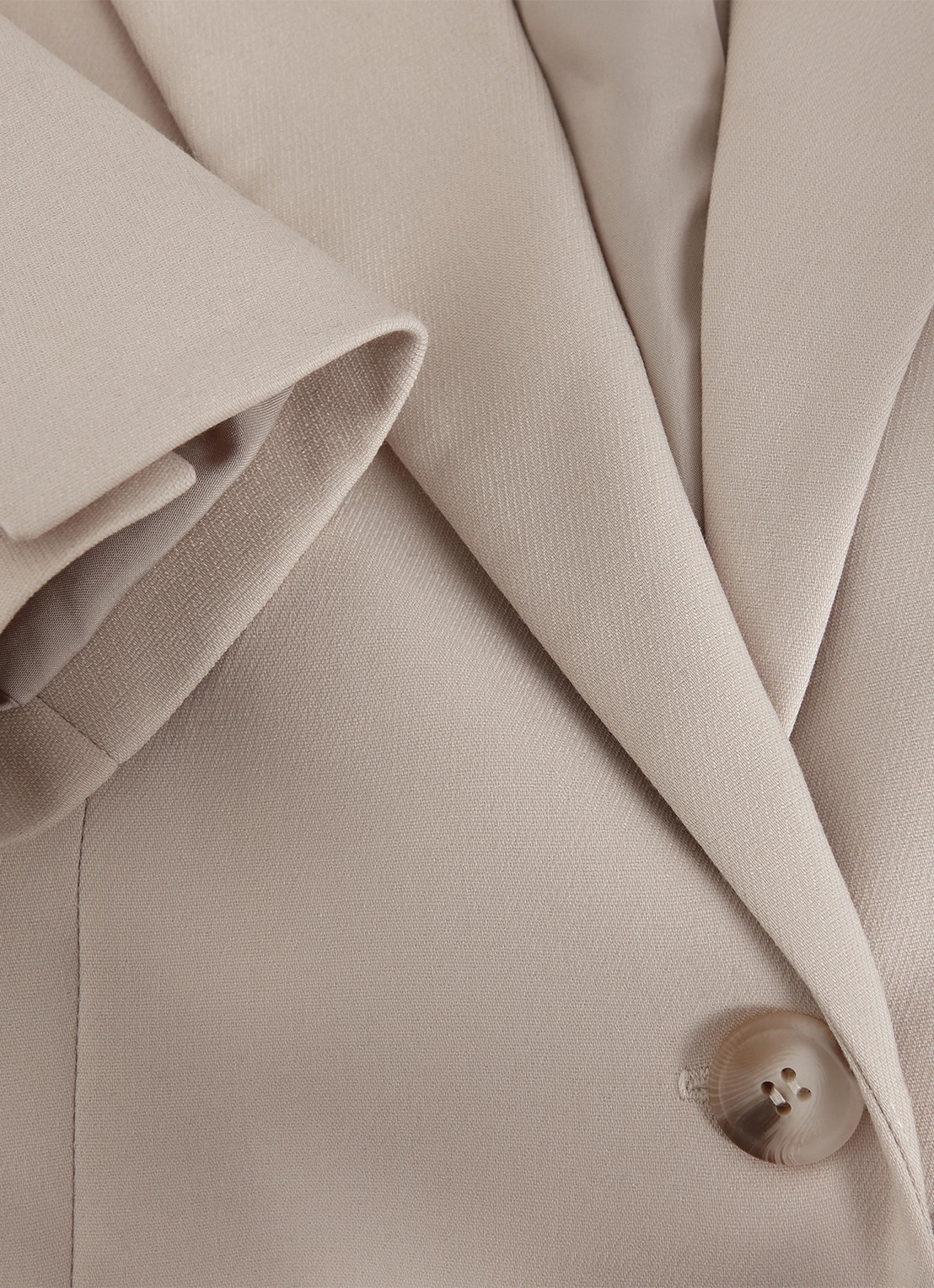 Phase Eight Belle blazer met paspelzakken - detail 6 creme