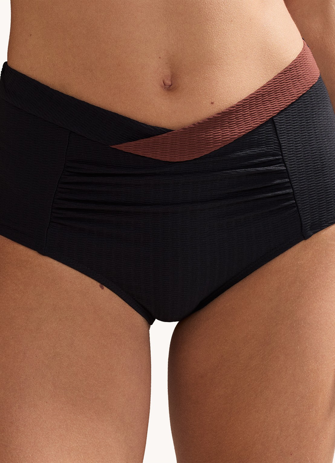 Phase Eight Bikinislip met structuur - detail 2 zwart