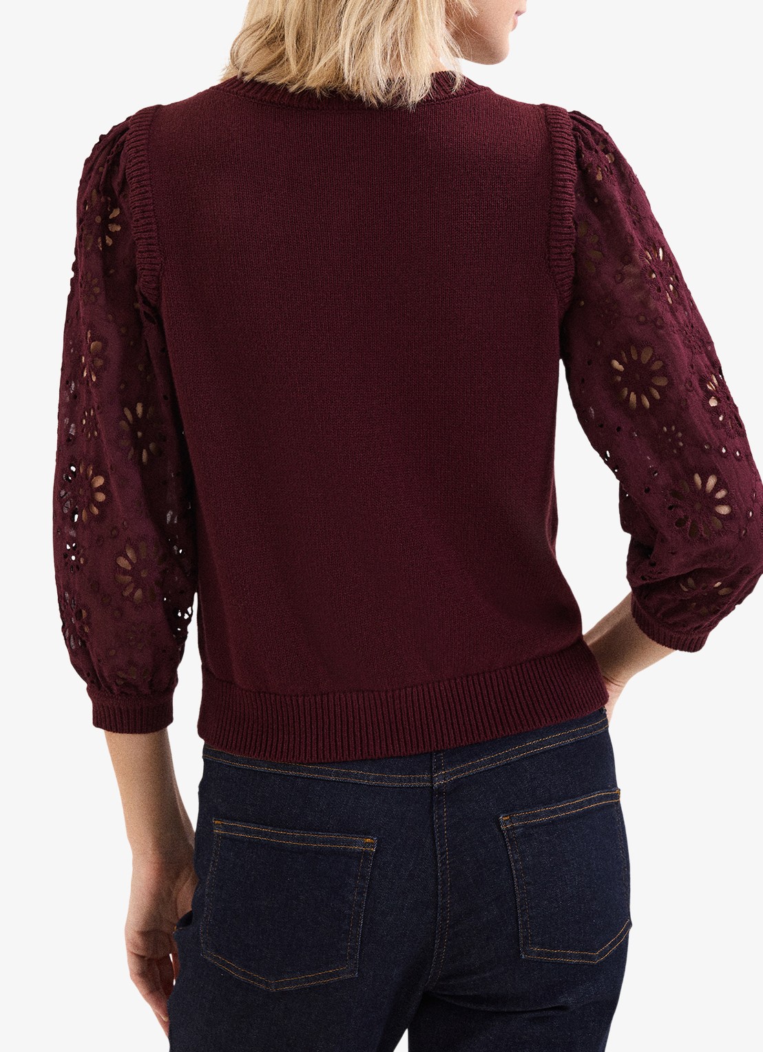 Phase Eight Blythe fijngebreid vest met broderie - achterkant bourgogne 