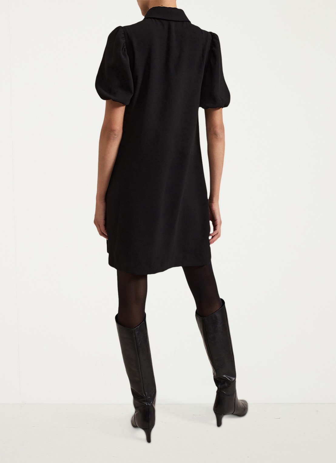 Phase Eight Candice blousejurk met pofmouw - achterkant zwart