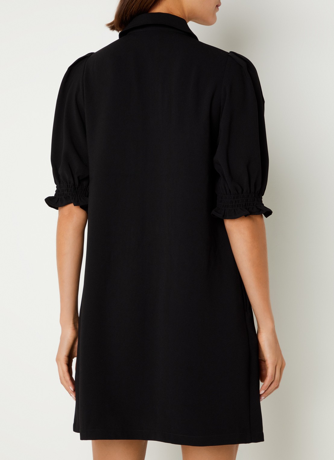 Phase Eight Candice mini jurk met pofmouw en steekzakken - achterkant 2 zwart