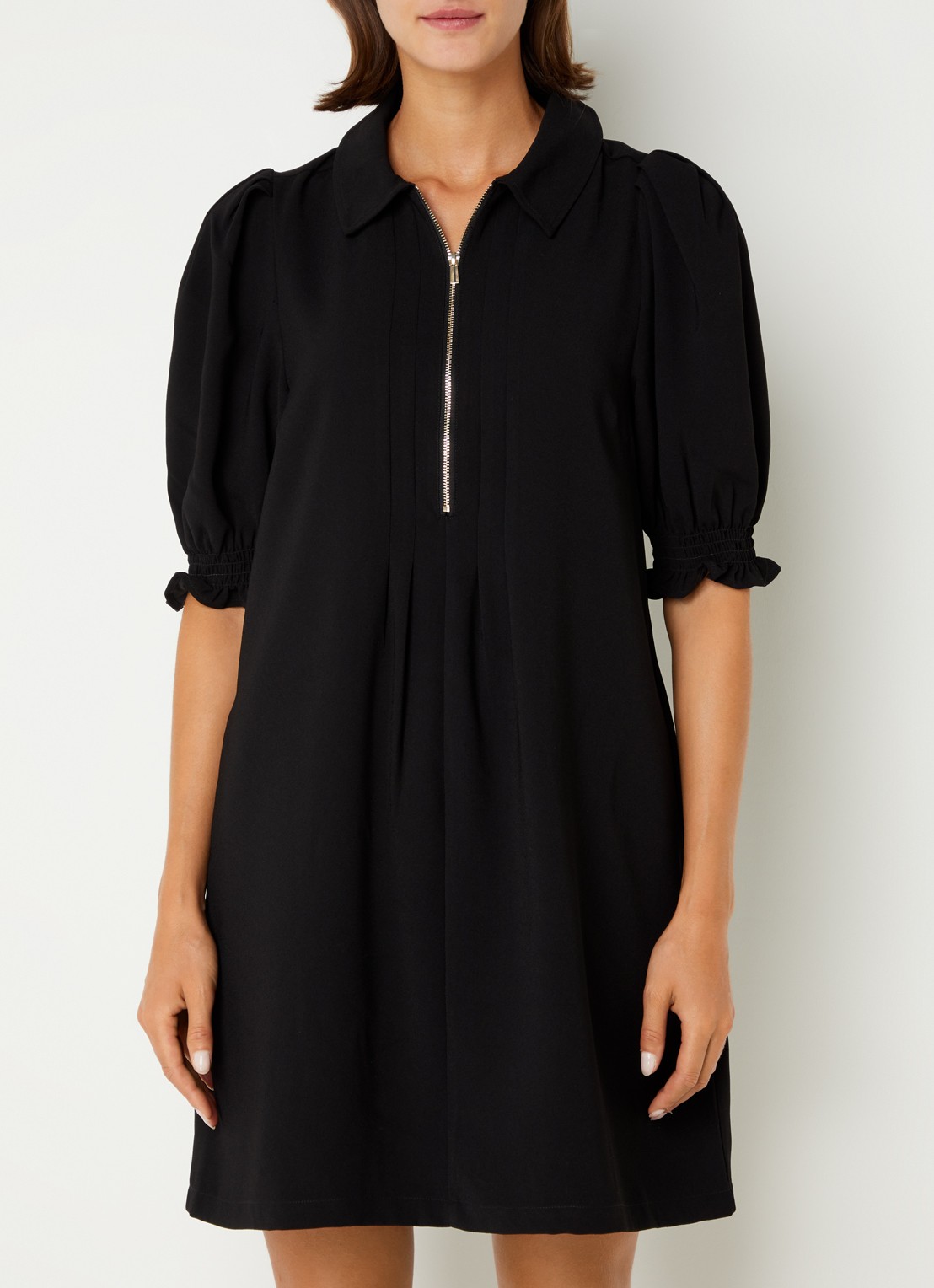 Phase Eight Candice mini jurk met pofmouw en steekzakken - detail zwart
