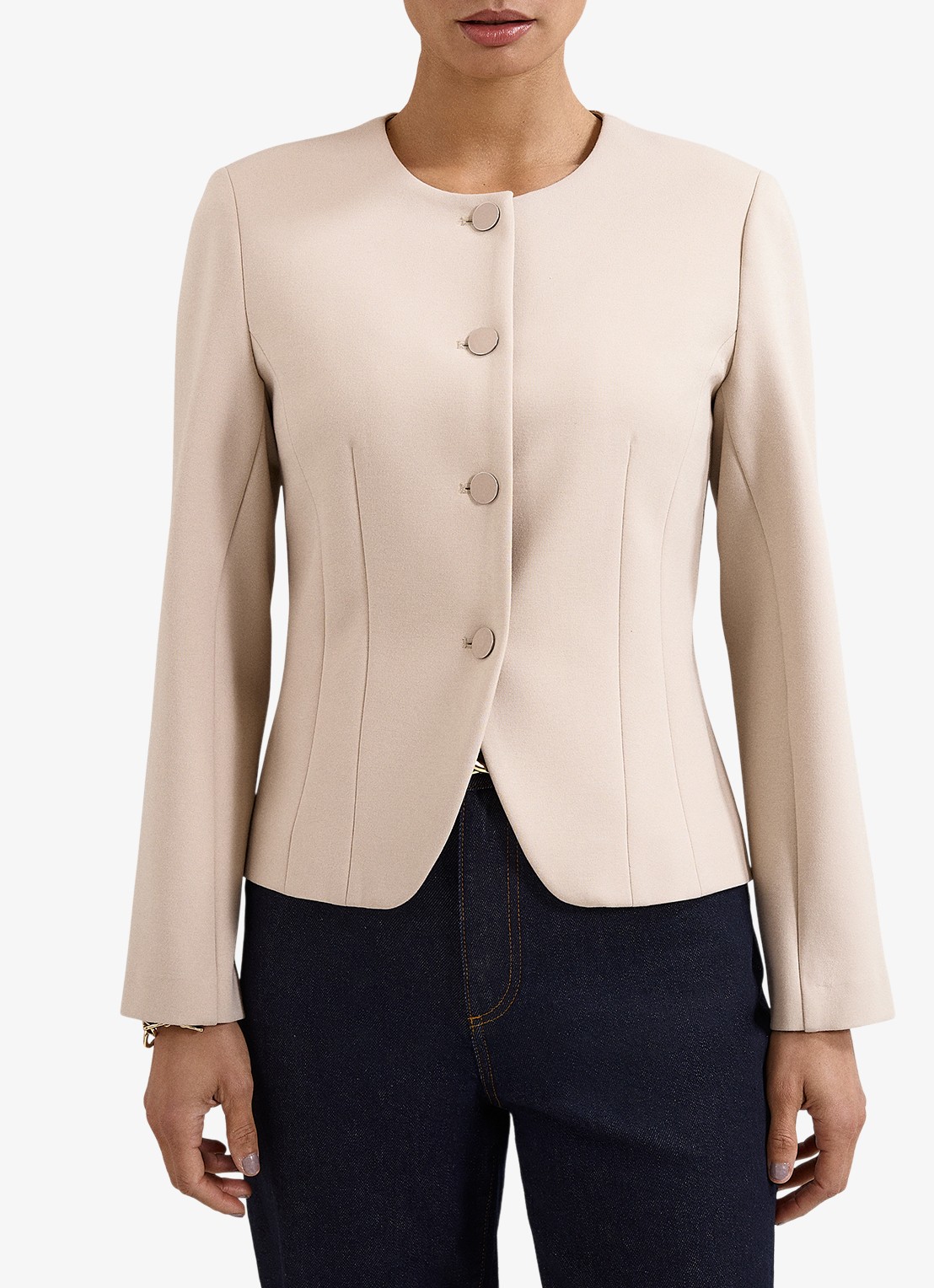 Phase Eight Carla jack met ronde hals - detail 2 creme