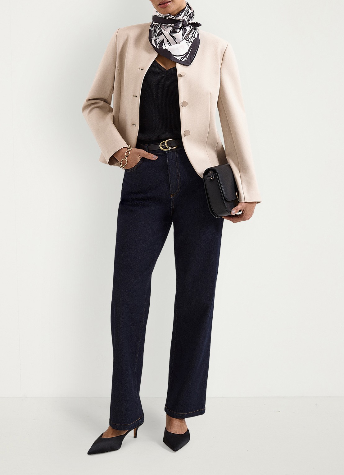 Phase Eight Carla jack met ronde hals - voorkant 8 creme