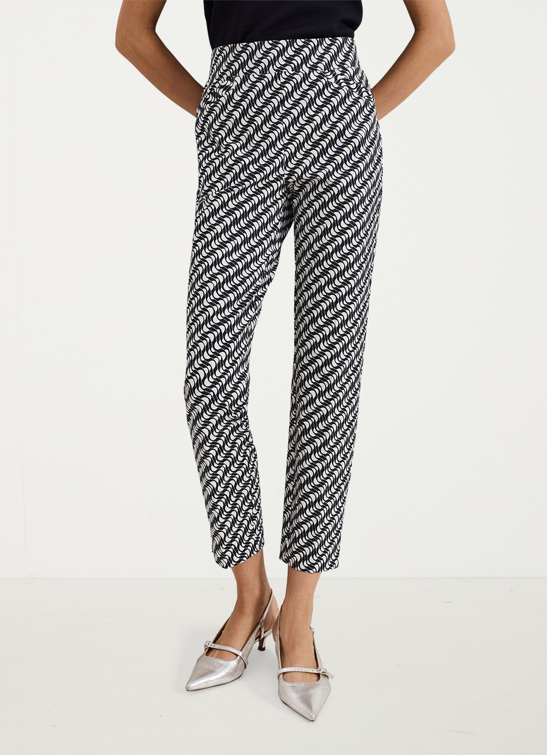 Phase Eight Carmella high waist slim fit cropped pantalon met grafische print - detail 4 donkerblauw