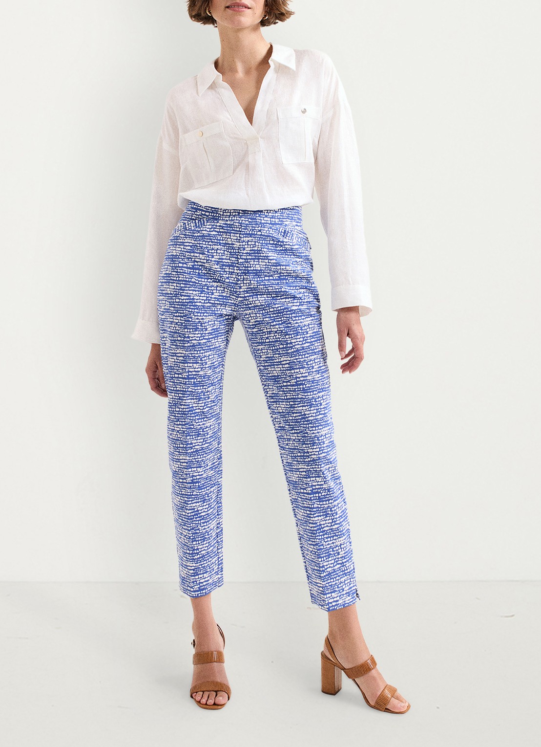 Phase Eight Carmella high waist slim fit cropped pantalon met grafische print - voorkant 3 donkerblauw