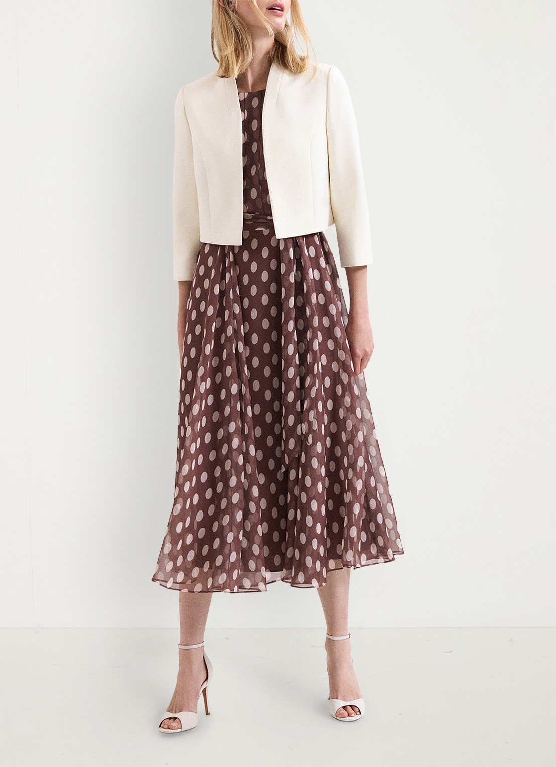 Phase Eight Catherine cropped blazer - voorkant 2 gebroken wit