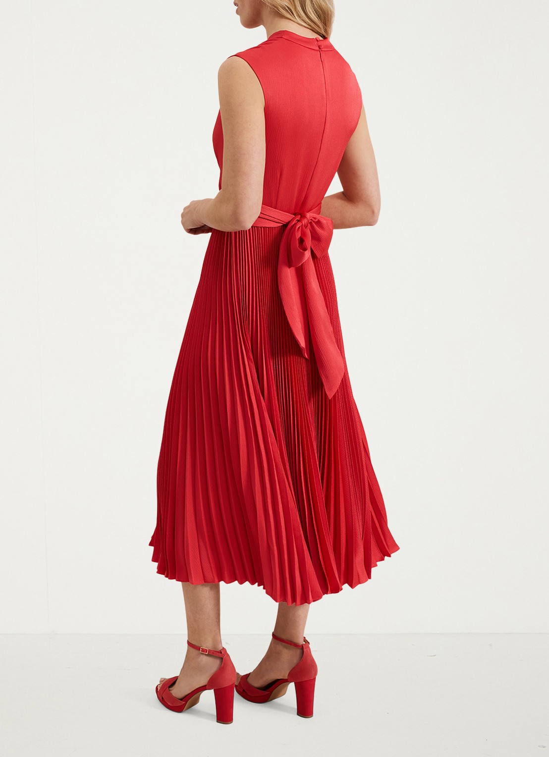 Phase Eight Celestia midi jurk met plissé en strikdetail - achterkant rood
