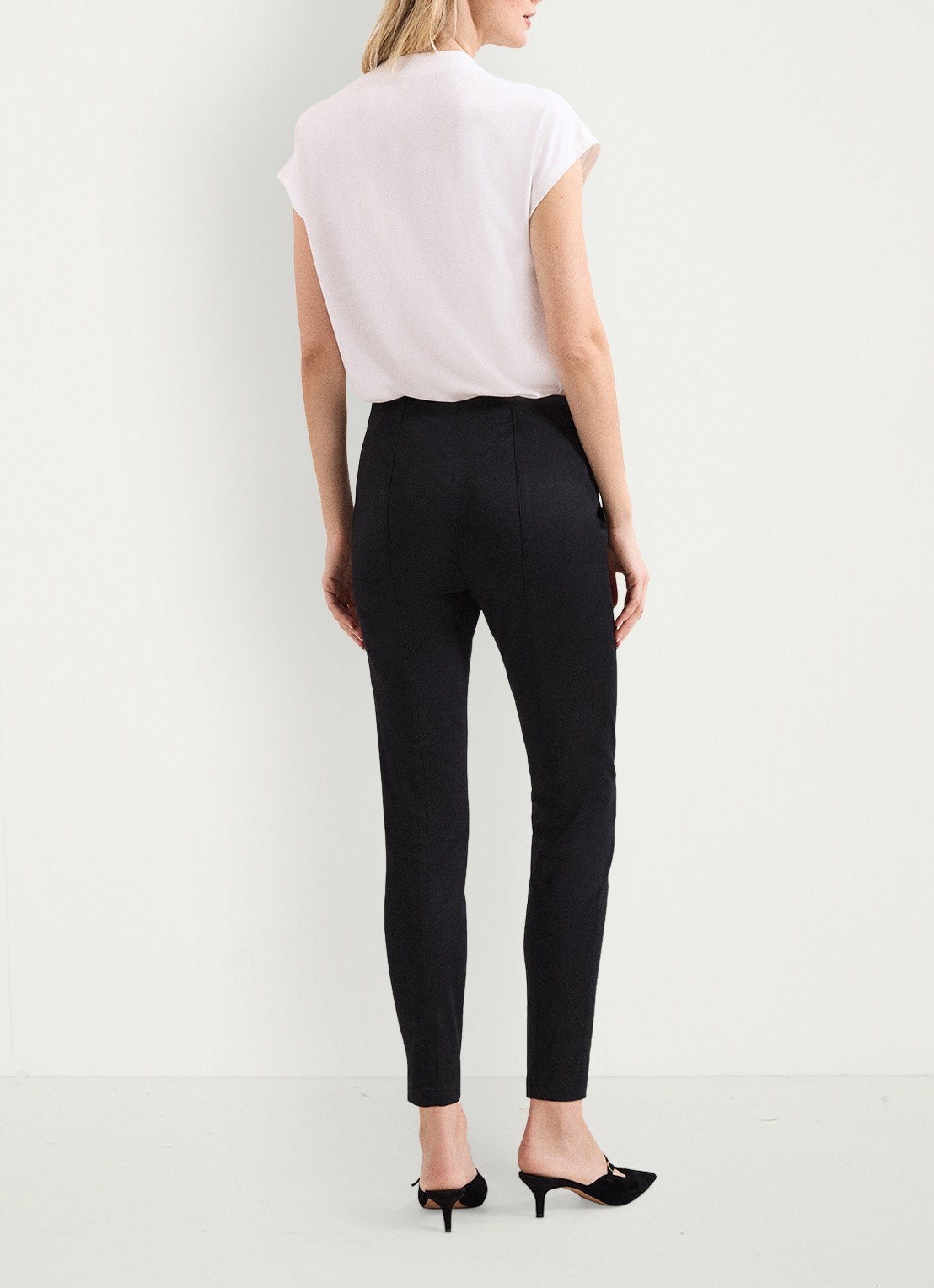 Phase Eight Charlie slim fit pantalon - achterkant 4 zwart