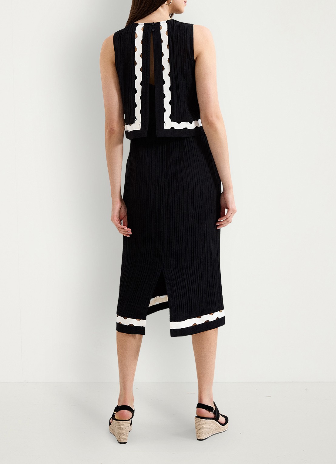 Phase Eight Claire midi jurk met split - achterkant 5 zwart