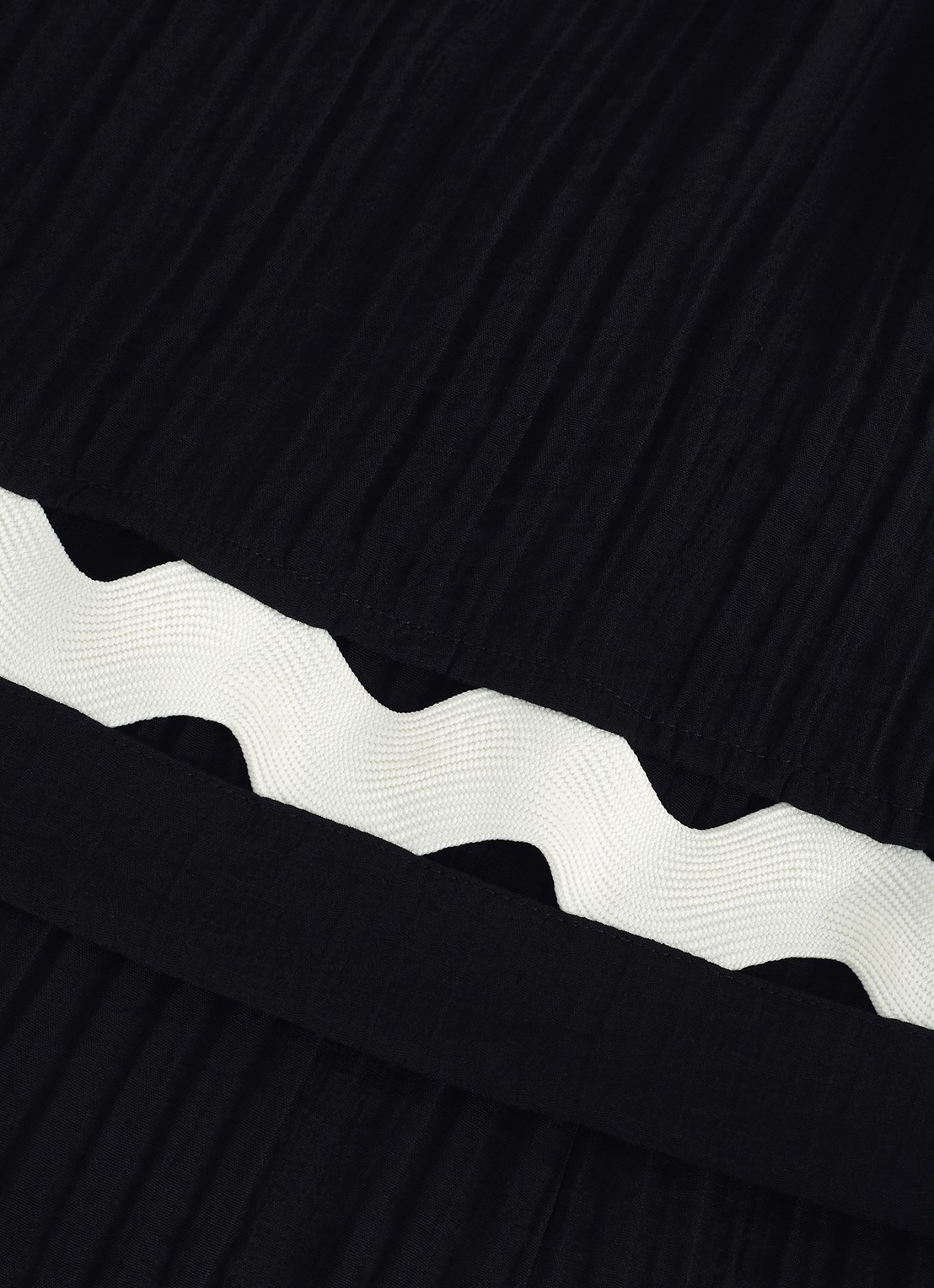 Phase Eight Claire midi jurk met split - detail 4 zwart