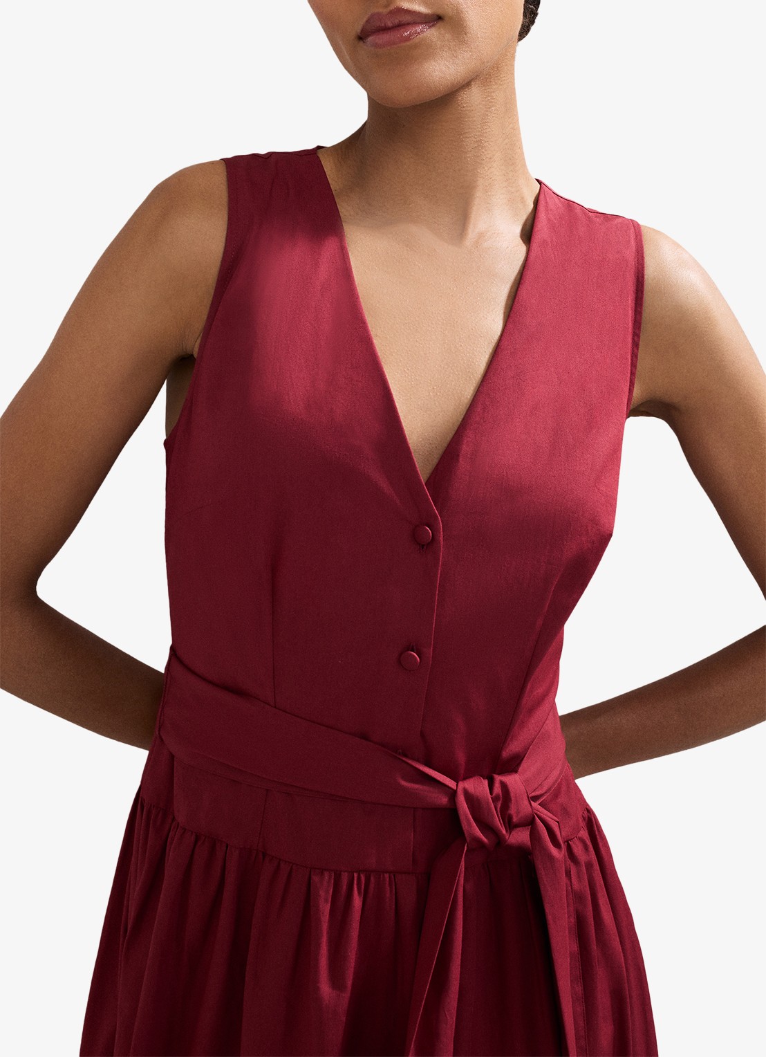 Phase Eight Clarissa midi jurk met strikceintuur - detail 3 bordeauxrood