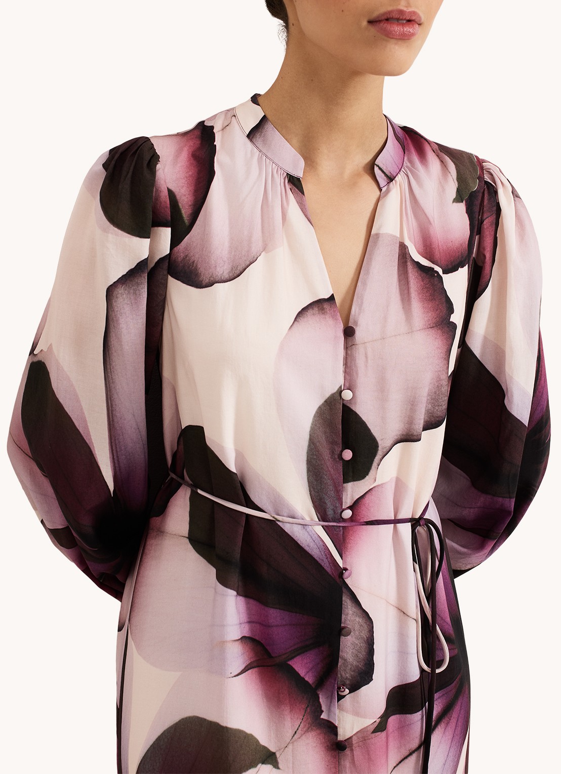 Phase Eight Clarra midi blousejurk  met bloemenprint - detail 5 paars
